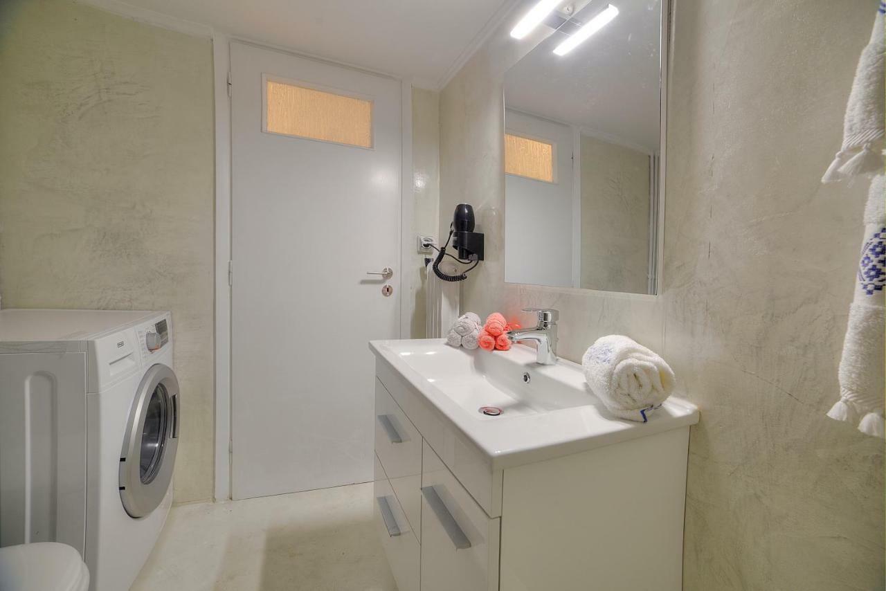 Unique Apartment In Glyfada Center Atene Esterno foto