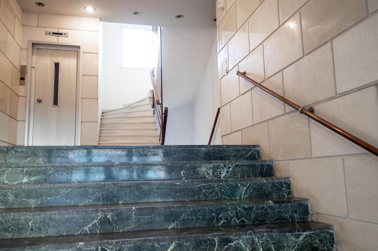 Unique Apartment In Glyfada Center Atene Esterno foto